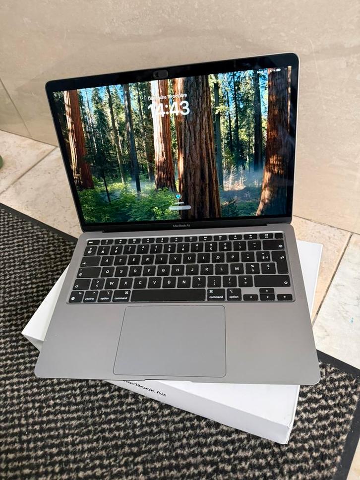 Macbook air 13 16 gb 2000 giga+kantoor, Computers en Software, Apple Macbooks, Zo goed als nieuw, MacBook, 13 inch, Ophalen of Verzenden