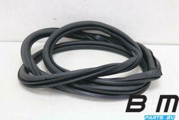 Portierrubber linksachter VW Polo 2G 2G6867913B beschikbaar voor biedingen