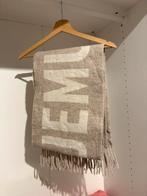 Jacquemus sjaals, Ophalen of Verzenden, Zo goed als nieuw