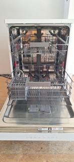 Whirlpool Vaatwasser (WFC3C42P), Elektronische apparatuur, Vaatwasmachines, Ophalen, Zo goed als nieuw, Vrijstaand, Voorspoelprogramma