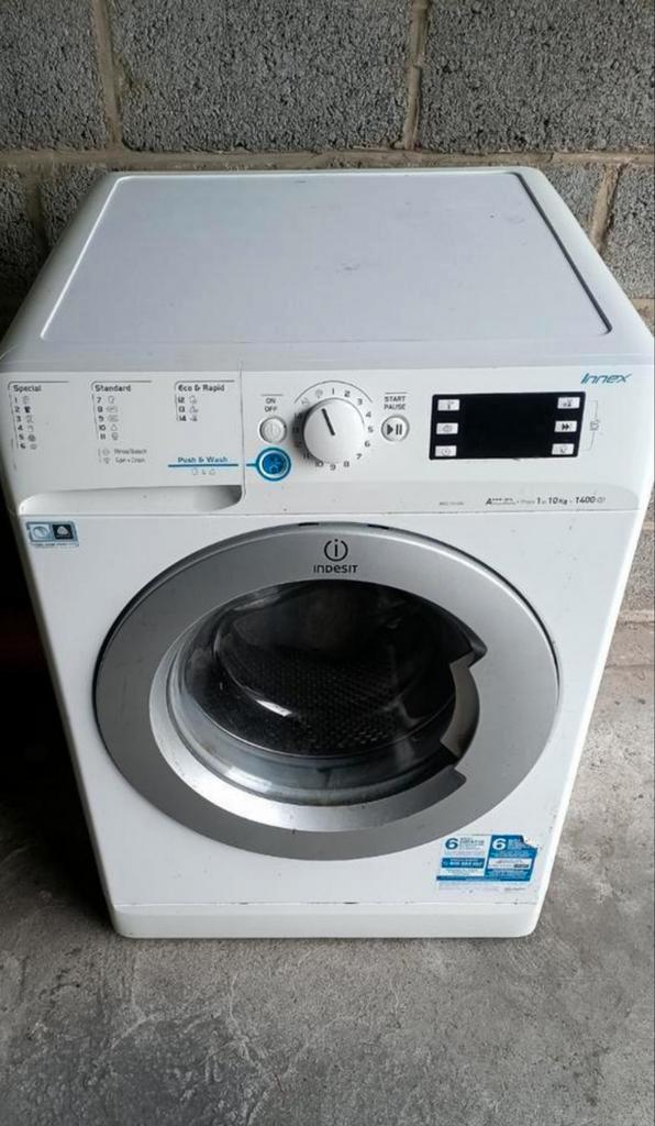 Wasmachine Indesit 10 kg defect, Elektronische apparatuur, Wasmachines, Zo goed als nieuw, Ophalen