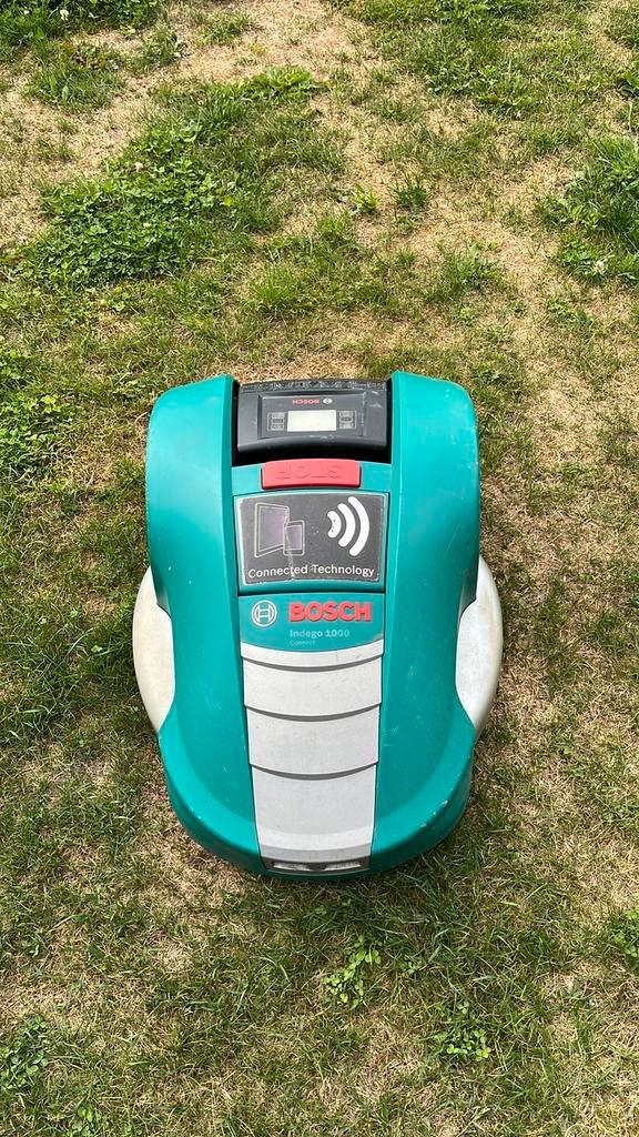 Robotmaaier Bosch Indego 1000 connect, Tuin en Terras, Robotmaaiers, Gebruikt, 20 tot 25 cm, Bestuurbaar via app, Ophalen of Verzenden
