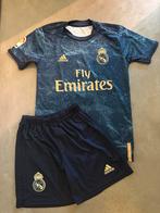 Voetbalpakje Adidas 14 jaar, Sport en Fitness, Voetbal, Maat XS of kleiner, Ophalen of Verzenden, Zo goed als nieuw, Set