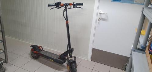 E-step ienyrid M4PRO S MAX+, Fietsen en Brommers, Steps, Zo goed als nieuw, Elektrische step (E-scooter), Ophalen
