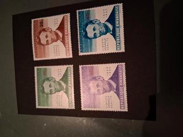 4 Rwandese postzegels A Lincoln beschikbaar voor biedingen