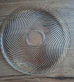 Glazen serveerschaal met spiraalpatroon, Ophalen of Verzenden, Schaal