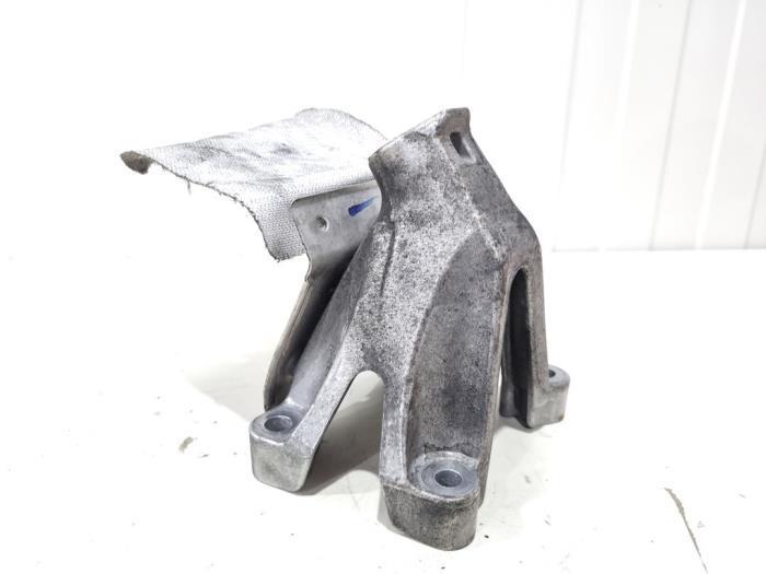 Support moteur d'un Audi A6, Autos : Pièces & Accessoires, Suspension & Châssis, Audi, Utilisé, 3 mois de garantie, Enlèvement ou Envoi