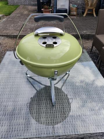 Mini Barbecue – merk Weber ‘Smokey Joe Premium’ – Nieuw beschikbaar voor biedingen