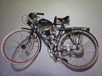 Antieke fiets met motor, Fietsen en Brommers, Ophalen