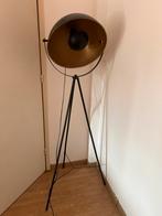 Staanlamp gratis, Huis en Inrichting, Lampen | Vloerlampen, Ophalen