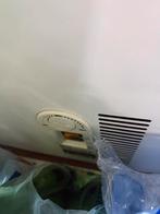 Professionele diepvriezer om weg te geven!!, Elektronische apparatuur, Vriezers en Diepvrieskisten, Ophalen, Gebruikt, Tussenbouw