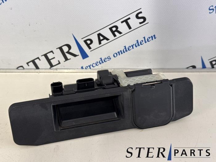 Handgreep Achterklep van een Mercedes Vito, Auto-onderdelen, Carrosserie, Mercedes-Benz, Gebruikt, 3 maanden garantie, Ophalen of Verzenden