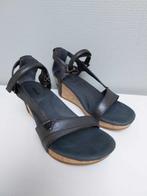 Teva lederen sandalen maat 37 als nieuw !!, Zwart, Ophalen of Verzenden, Zo goed als nieuw, Schoenen met hoge hakken