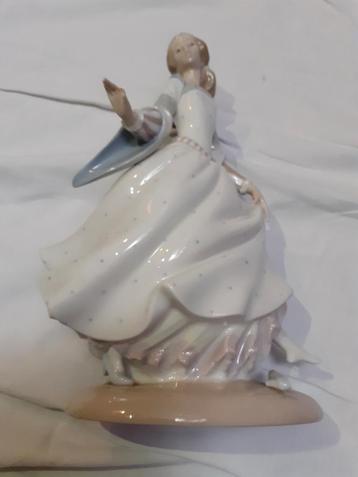 Porcelaine Lladro, Cendrillon 