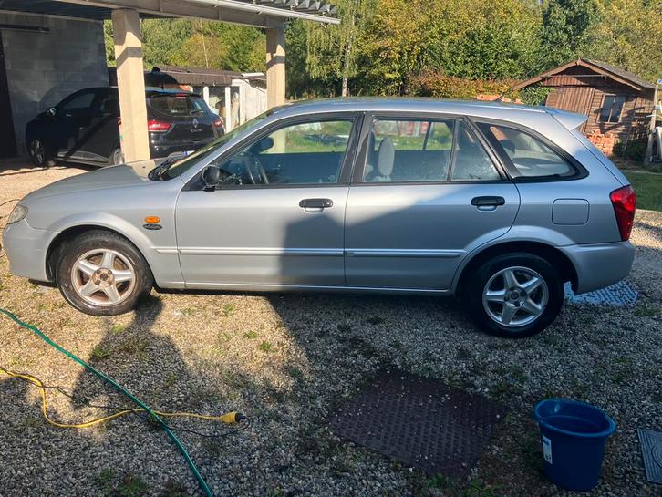 Mazda 323f, Auto's, Mazda, Particulier, Airbags, Airconditioning, Bluetooth, Centrale vergrendeling, Elektrische buitenspiegels