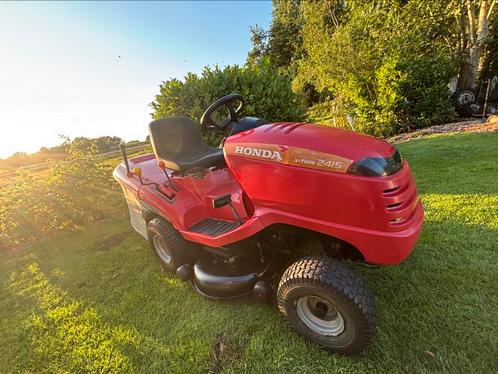 Honda zitmaaier met tweecilinder Honda motor, Tuin en Terras, Zitmaaiers, Opvangbak, Ophalen