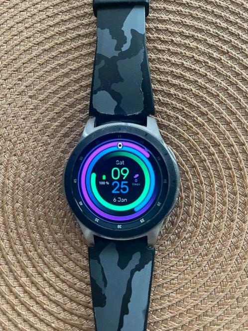Samsung Galaxy Watch WIFI/GPS 46mm, Bijoux, Sacs & Beauté, Montres connectées, Utilisé, Android, Argent, GPS, Étanche