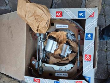 Remmen set achter Citroën C3 DS3 Peugeot 207 208 beschikbaar voor biedingen