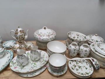 Exlusieve Collectie Vintage Engels Porselein beschikbaar voor biedingen