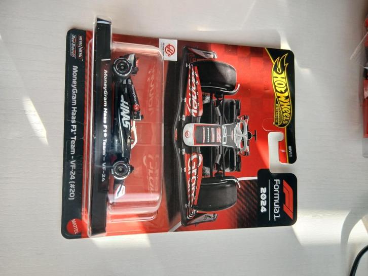 Hot wheels moneygram haas f1(#20), Hobby en Vrije tijd, Modelauto's | Overige schalen, Nieuw, Ophalen of Verzenden