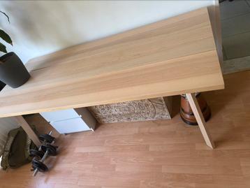 Houten tafel 2 meter op 1 meter nieuwstaat beschikbaar voor biedingen