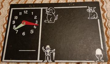 Tableau noir plat / planche vintage avec horloge pour enfant, Divers, Tableaux noirs, Enlèvement ou Envoi, Comme neuf, Tableau noir