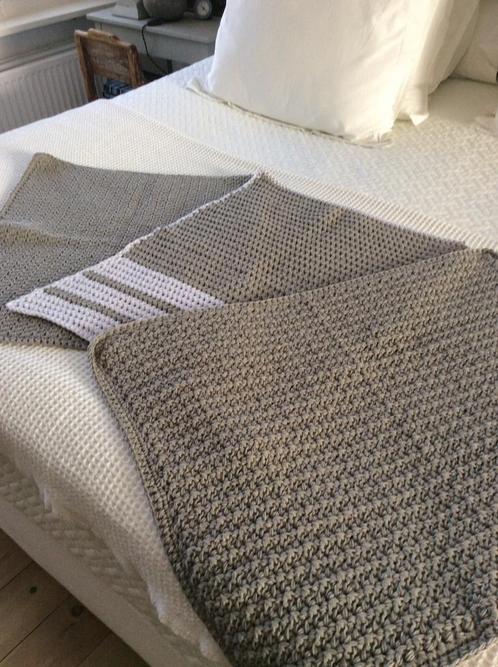 NIEUW BABYDEKEN ZOMER KATOEN GRIJS WIT WIEG SPREI WIKKELDOEK, Kinderen en Baby's, Dekens, Slaapzakjes en Inbakerproducten, Nieuw