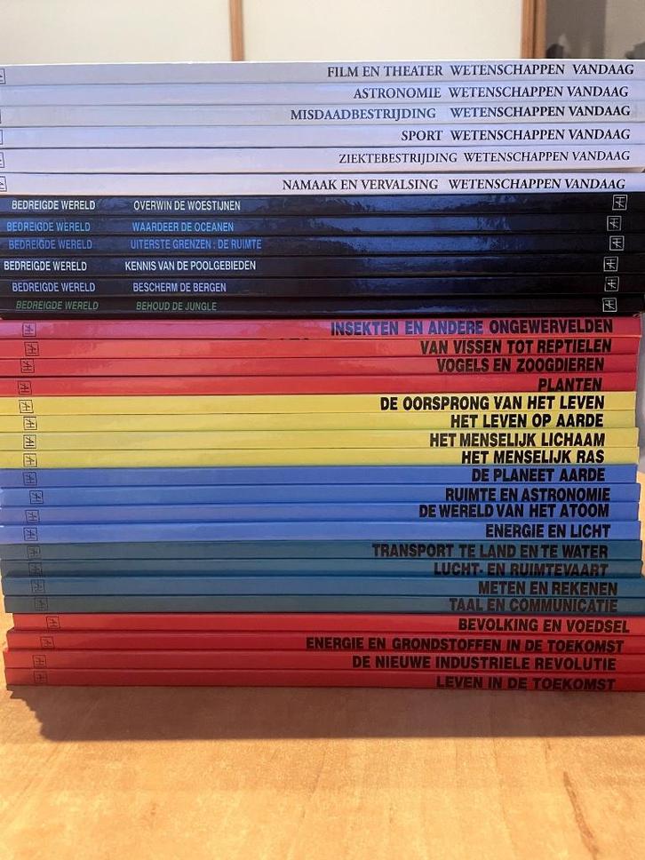 Artis Historia - Onze wereld vandaag, Boeken, Wetenschap, Zo goed als nieuw, Natuurwetenschap, Ophalen of Verzenden