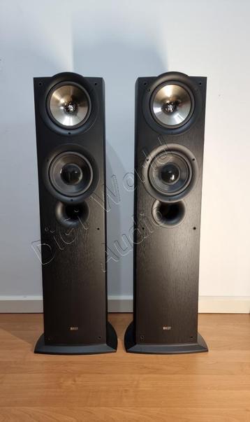 KEF IQ70 in de elegante kleur black ash beschikbaar voor biedingen