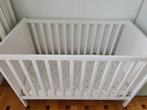 Lit bébé, blanc, 60x120 cm - SUNDVIK IKEA + matelas, Enlèvement, Utilisé, Lit