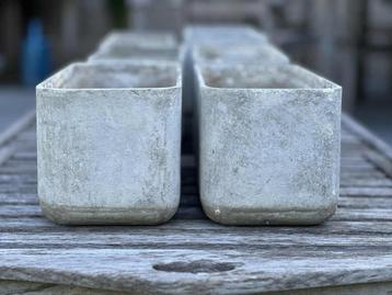 6 eternit bloembakken beschikbaar voor biedingen