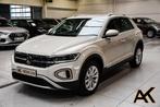 Volkswagen T-Roc 1.5 TSI Style Business DSG NIEUW - NAVI / C, 4 cilinders, Bedrijf, 5 zetels, 150 pk