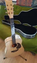 Akoestische witte Country gitaar + steun en koffer te koop., Muziek en Instrumenten, Ophalen of Verzenden, Gebruikt, Met koffer