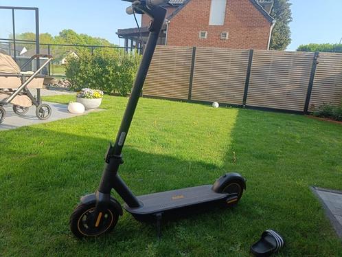 Segway Ninebot Kickscooter Max - elektrische step, Fietsen en Brommers, Steps, Zo goed als nieuw, Elektrische step (E-scooter)