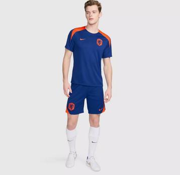 Nederlands elftal 2025 trainingsset Nike Strike beschikbaar voor biedingen