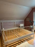 Bed frame 200 x 180, Huis en Inrichting, Slaapkamer | Bedden, Ophalen