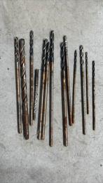 Set lot boren, Doe-het-zelf en Bouw, Gereedschap | Boormachines, Ophalen, Zo goed als nieuw