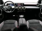Mercedes-Benz A-Klasse 180 AMG LINE + NIGHTPAKKET + CARPLAY, Auto's, Traction-control, Stof, Gebruikt, 4 cilinders
