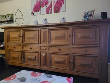 Buffet (dressoir) beschikbaar voor biedingen