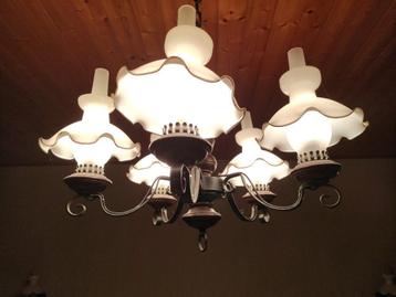 Luster met 5 lampen + 2 bijhorende wandlampen beschikbaar voor biedingen