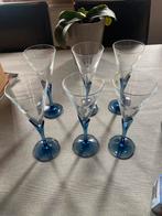 6 champagneglazen met blauwe voet, Ophalen, Zo goed als nieuw