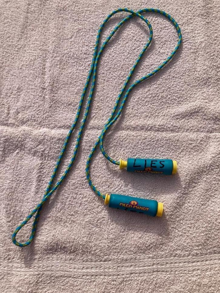 Springtouw blauw geel Mega Mindy studio 100, Kinderen en Baby's, Speelgoed | Buiten | Los speelgoed, Gebruikt, Ophalen of Verzenden
