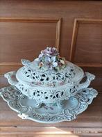 1 soupière en céramique de Bassano Capodimonte decor, Antiek en Kunst, Antiek | Keramiek en Aardewerk, Ophalen