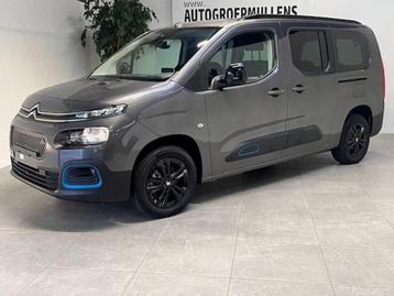 Citroen Berlingo XL 50 kWh Shine, Auto's, Monovolume, Zwart, 136 pk, Parkeersensor
