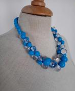 Leuke, blauwe ketting, Handtassen en Accessoires, Kettingen, Ophalen of Verzenden, Zo goed als nieuw, Blauw