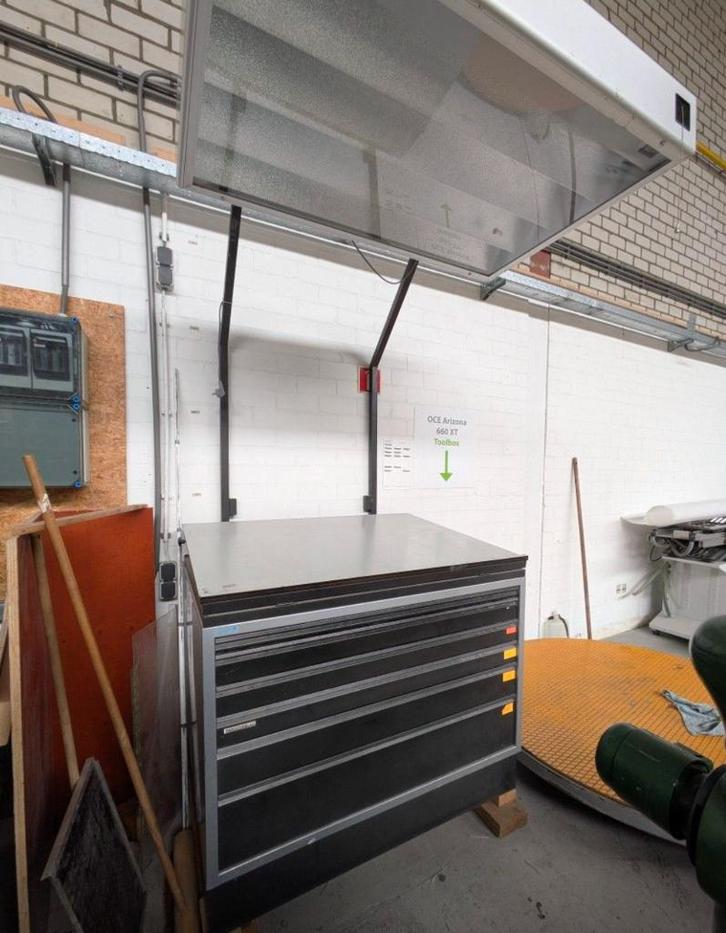 Metalen ladekast met bovenverlichting, Huis en Inrichting, Kasten | Ladekasten, Gebruikt, 100 tot 150 cm, 100 tot 150 cm, 75 cm of meer