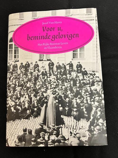 Het rijke Roomse leven in Vlaanderen., Boeken, Geschiedenis | Stad en Regio, Zo goed als nieuw, 20e eeuw of later, Ophalen of Verzenden