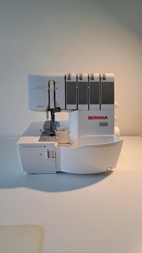 Gloednieuwe Bernina Overlock L450 – Nooit gebruikt, Hobby en Vrije tijd, Naaimachines en Toebehoren, Nieuw, Lockmachine, Bernina