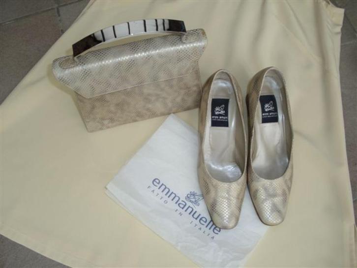Schoenen en handtas Emmanuella, Kleding | Dames, Schoenen, Zo goed als nieuw, Pumps, Beige, Ophalen of Verzenden