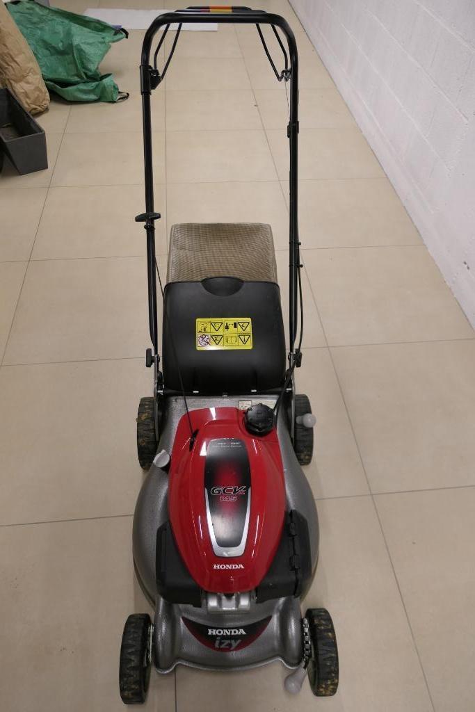 Tondeuse à gazon à essence, Tuin en Terras, Grasmaaiers, Zo goed als nieuw, Benzine-grasmaaier, 40 t/m 49 cm, Opvangzak, Opvangbak